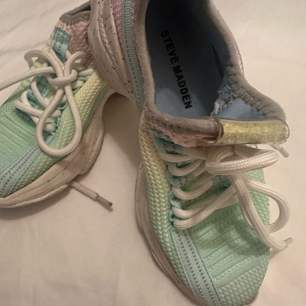 Steve Madden Pastel Sneakers